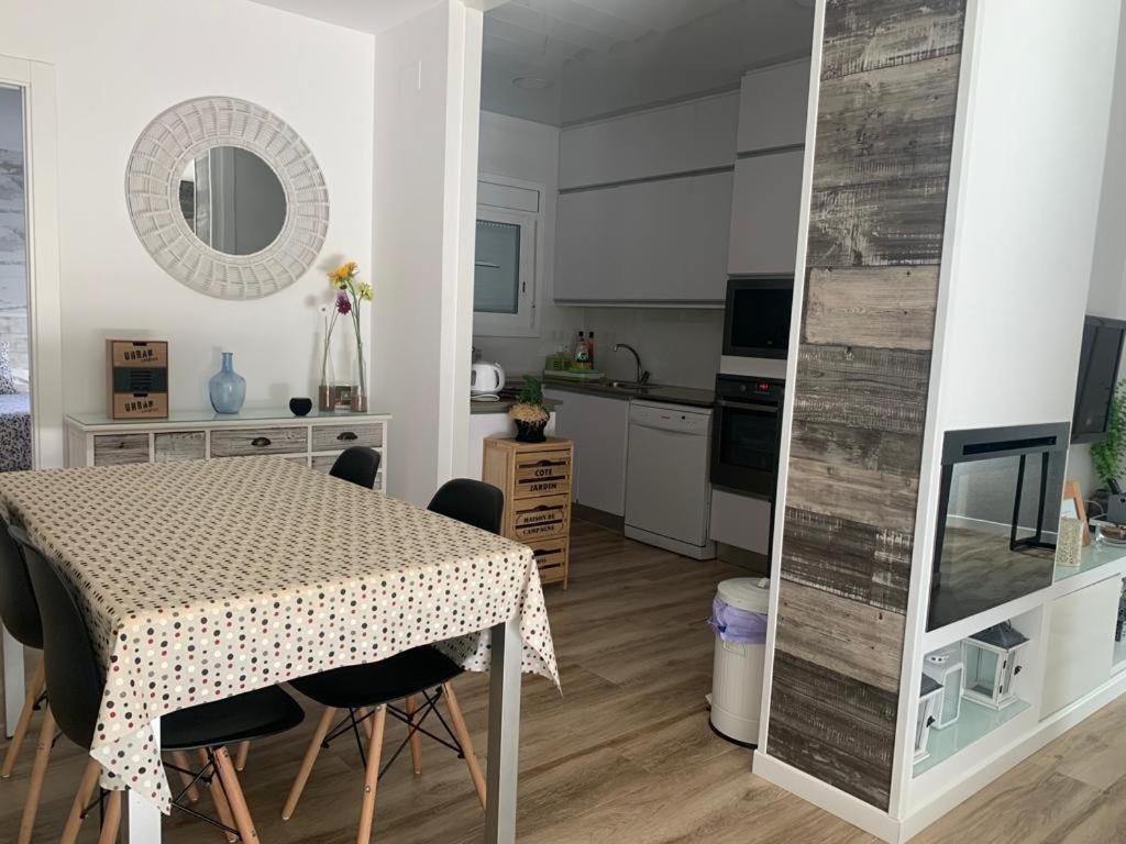 Lovely House Near The Beach Calafell Esterno foto